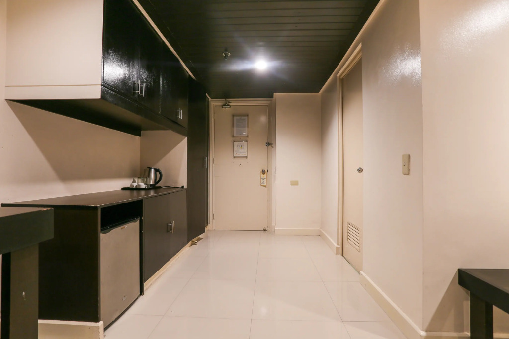 Paragon Tower Hotel