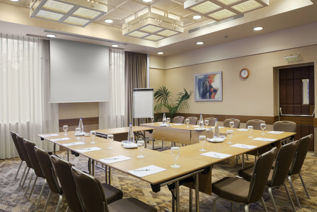 Holiday Inn Athens Attica Av, Airport W. by IHG