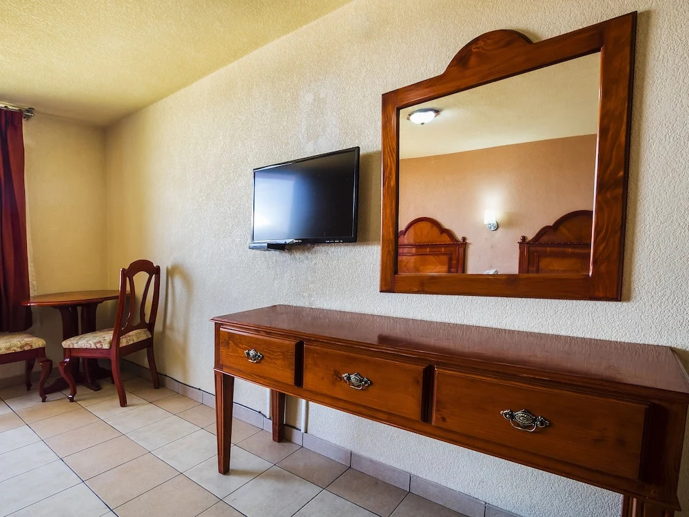Hotel De La Loma