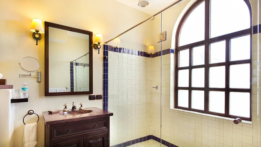 Guaycura Boutique Hotel, Beach Club & Spa
