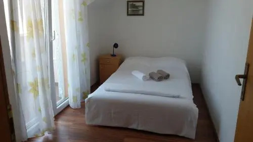 Apartments Zvone,place by the sea