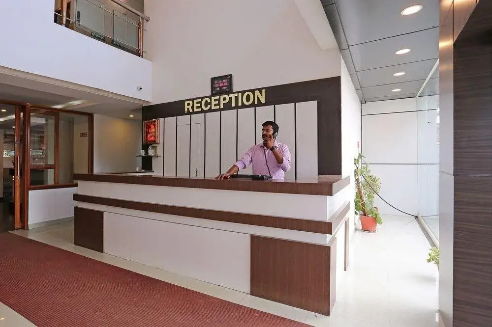 Hotel Le Comforts By OYO Rooms