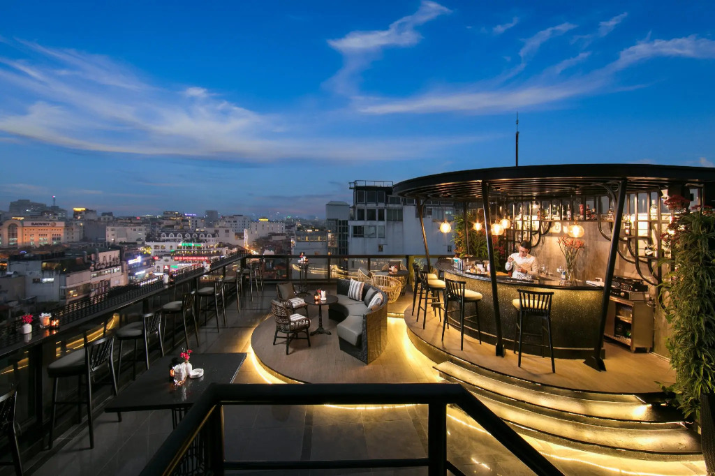 Lucien Hanoi Lakeside Hotel & Rooftop