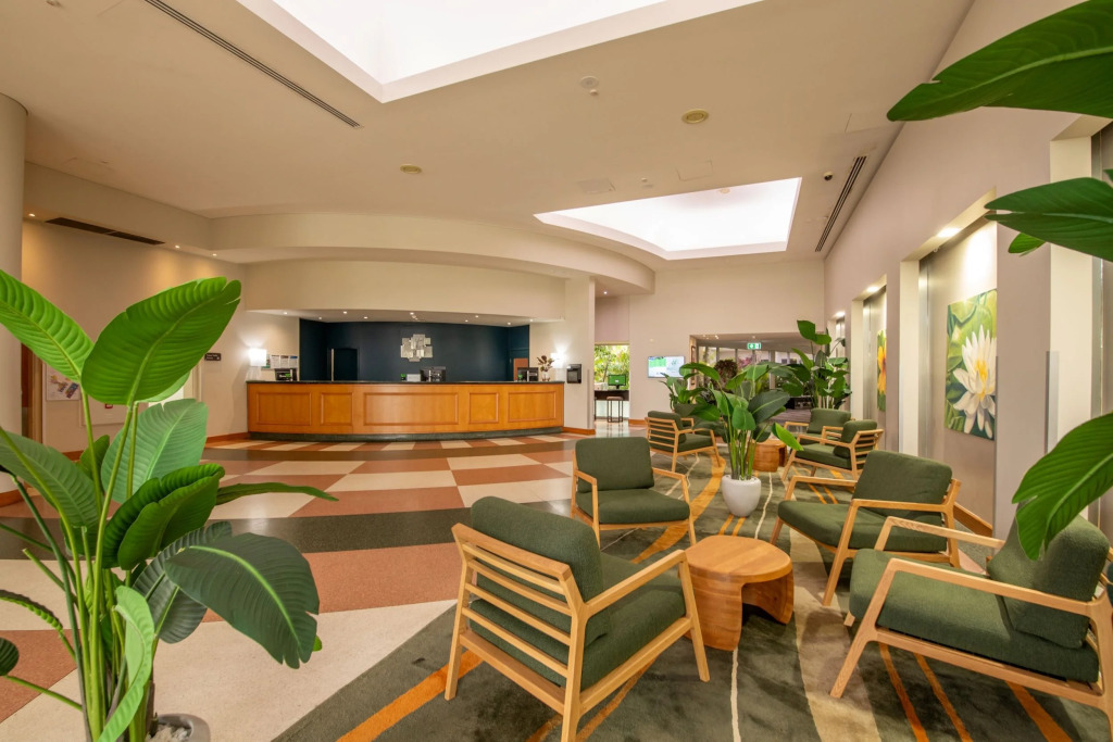 Cairns Harbourside Hotel