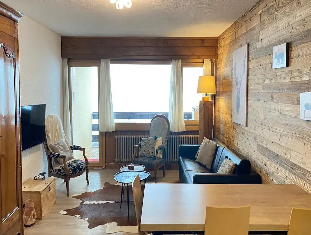 Ski Lift Apartment With Views
