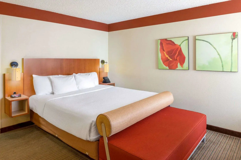 Spark by Hilton Savannah Midtown