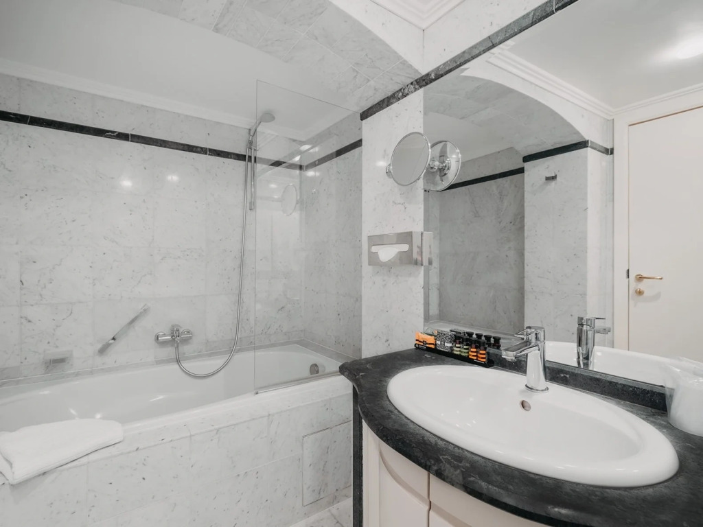 Hotel Manos Premier