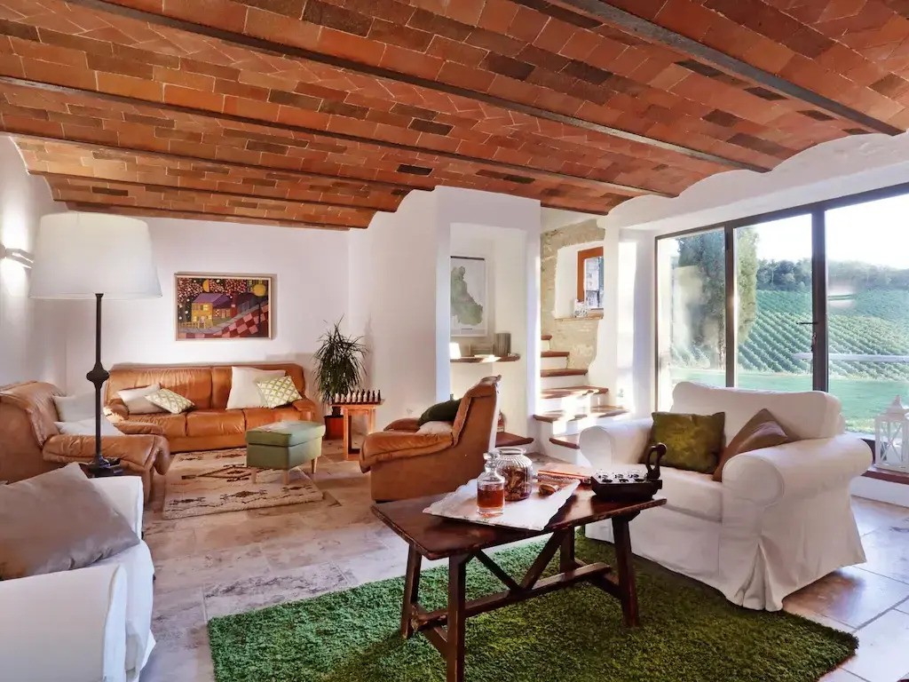Villa in Chianti With Pool & Tennis Court