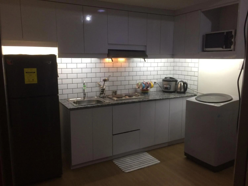 Pine Suites Tagaytay Spacious 2 Bedroom Condo With Balcony Amenities View