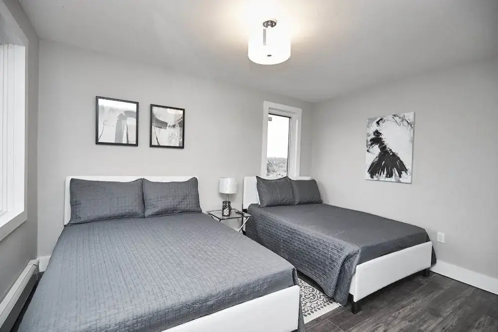 Clifton Hill Condo's