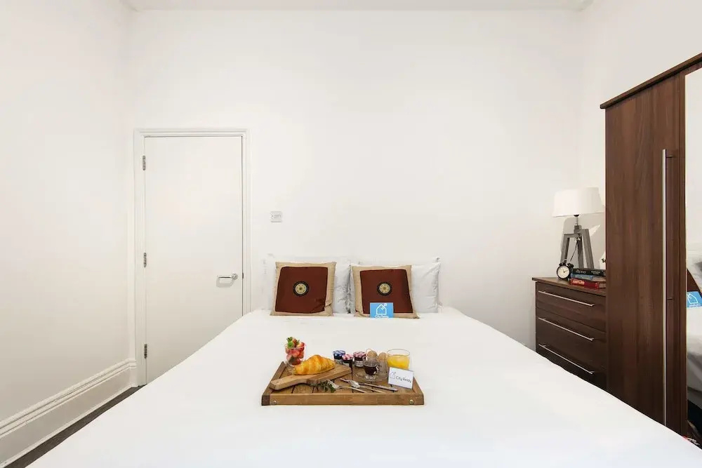 Modern Cheshire Court Nest - NBS