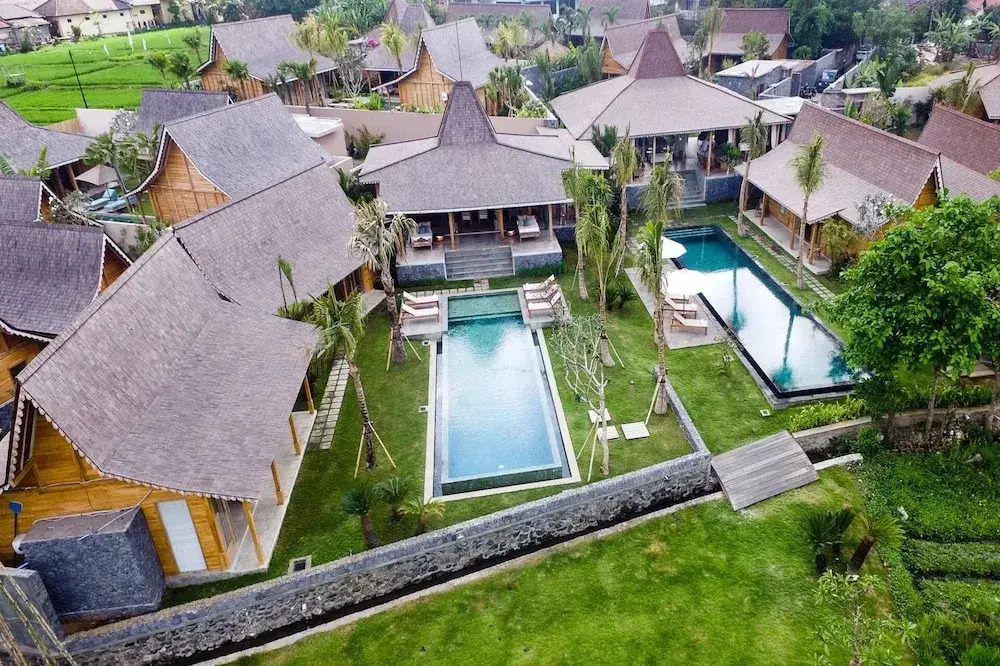 Luxury 12 Bedroom Villa With Private Pool, Bali Villa 2027