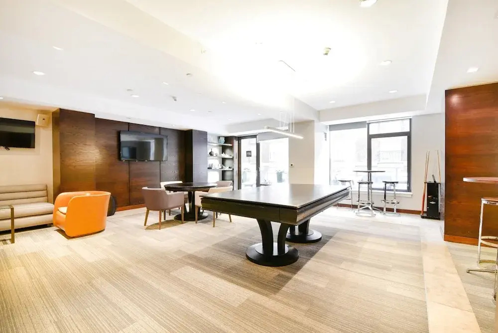 Bluebird Suites at Boylston