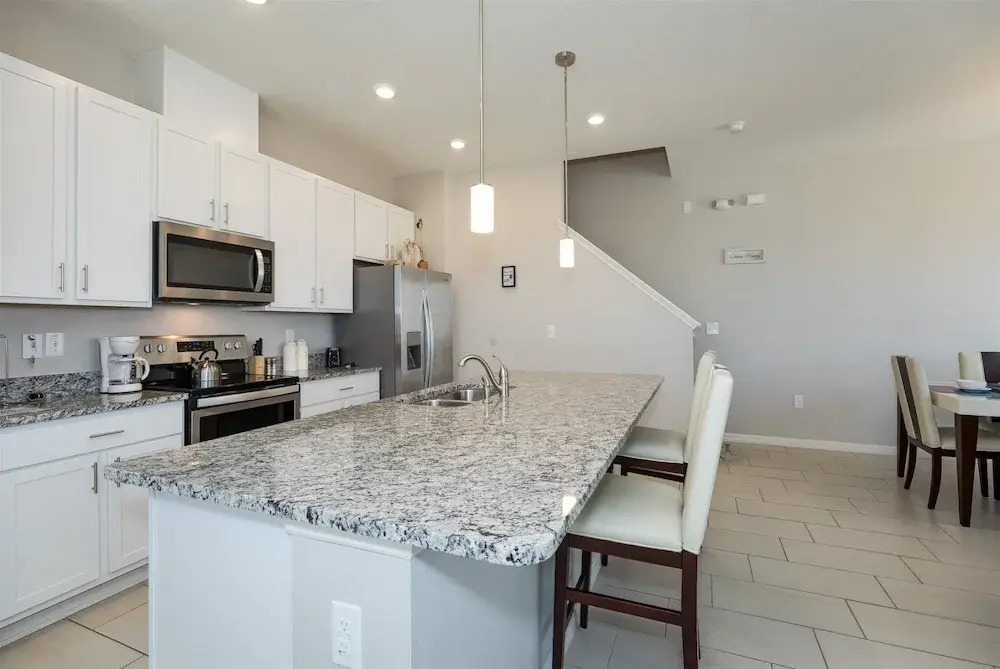 Compass_bay_5141