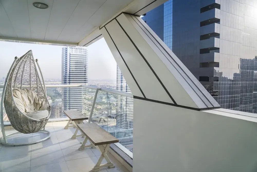 Airbetter Arch Tower Jlt