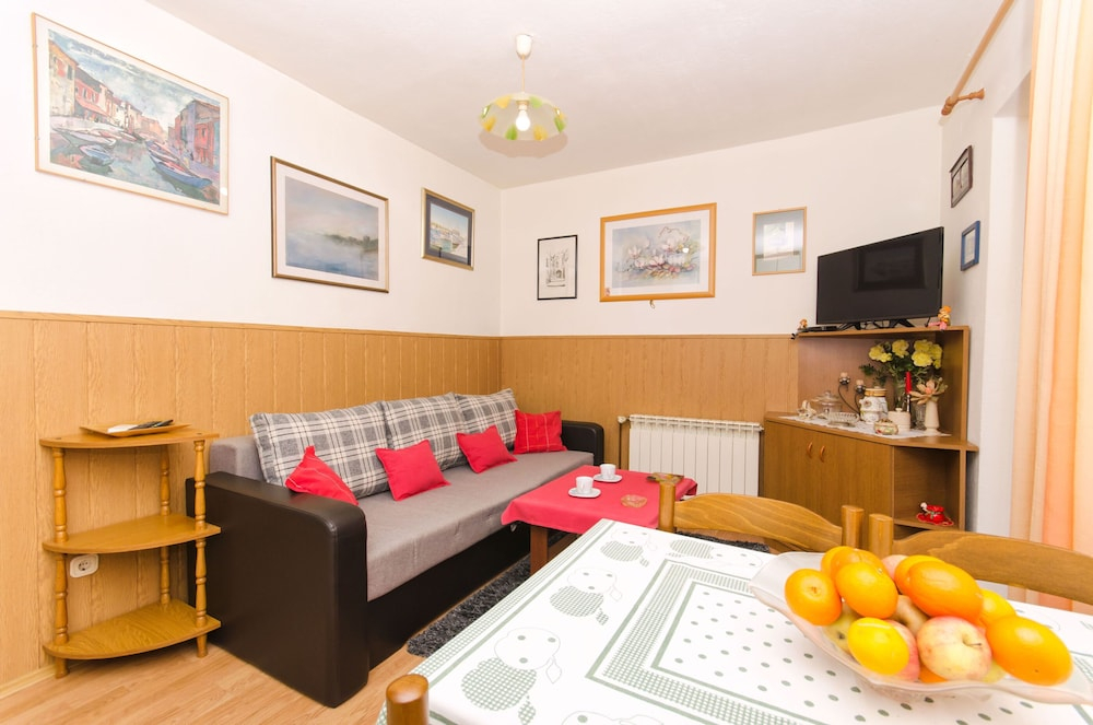 Apartment Vrilo