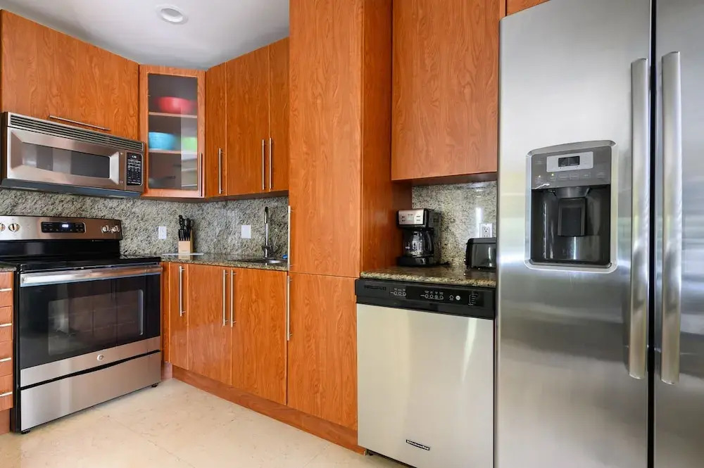 The S Of Las Olas Canal-front Patio & Pool 1 Bedroom Hotel Room