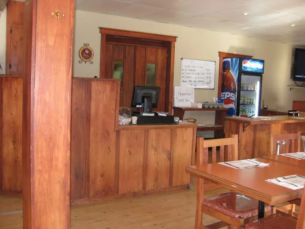 Resto Motel Le Riverain