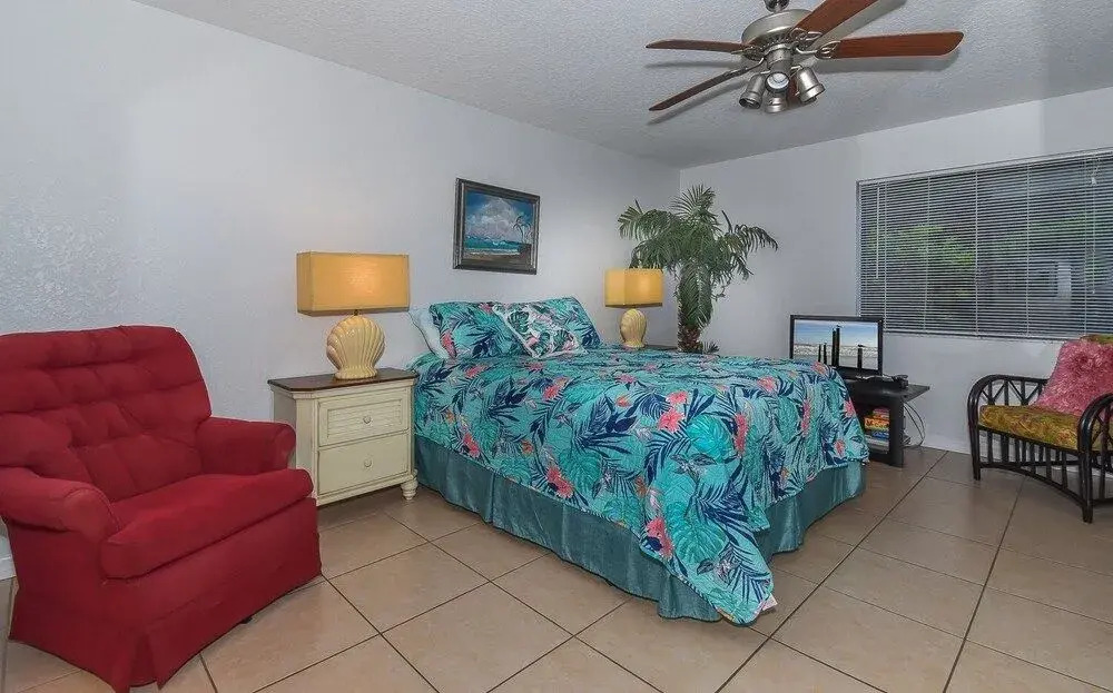 SC105 Sea Woods by RedAwning