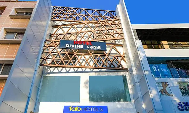 Fabhotel Divine Casa