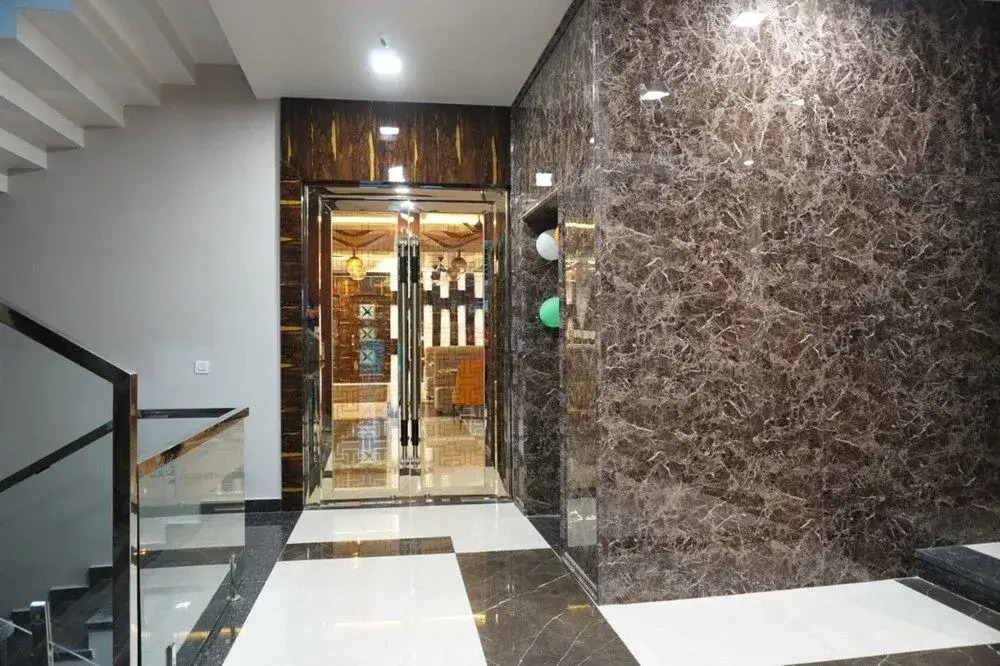 Hotel Surya
