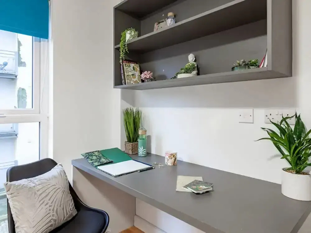Rooms & Studios for STUDENTS Only BOLTON