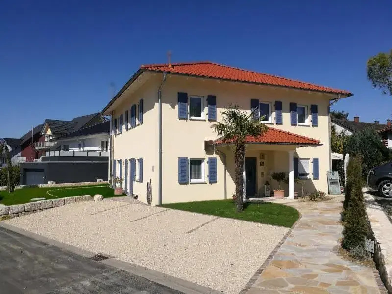 a Casa Mia by Kamelu