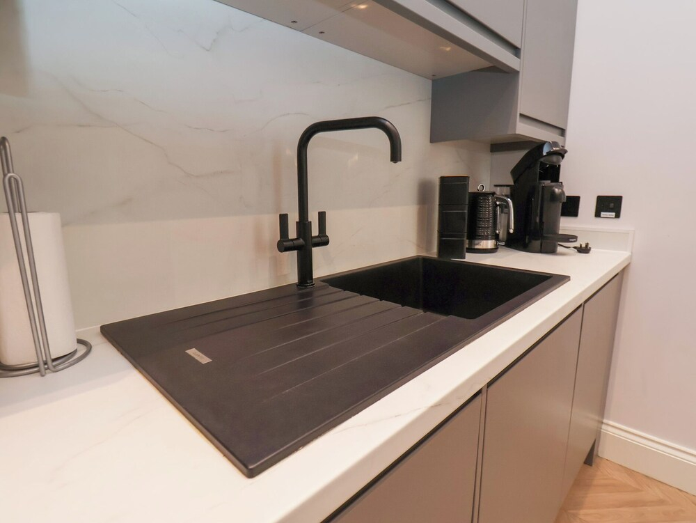 The Salisbury Apartment 103
