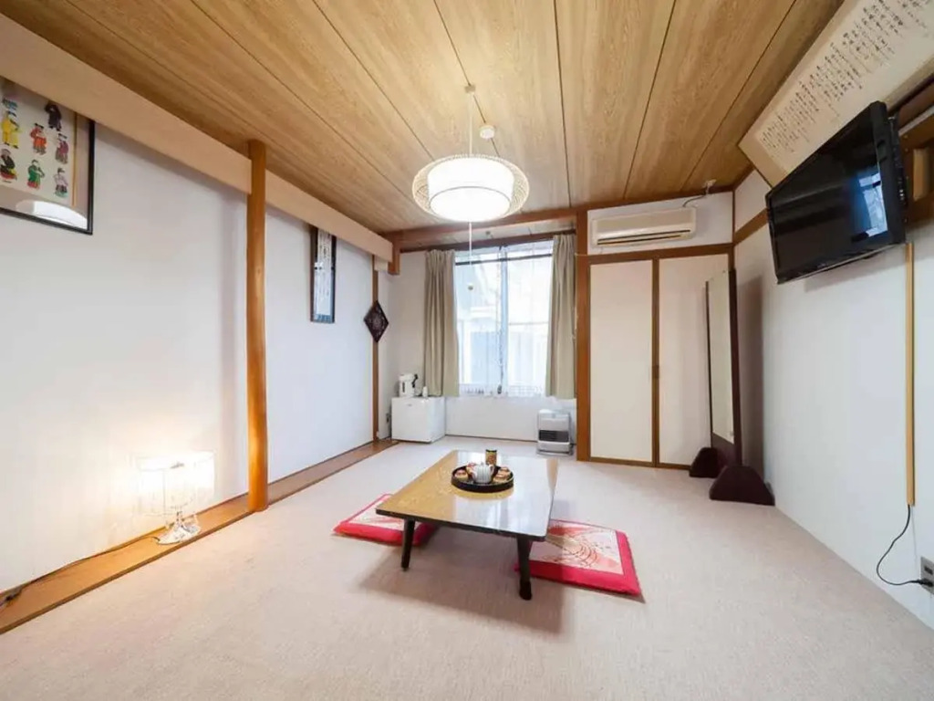 Petit Hotel P-Bow