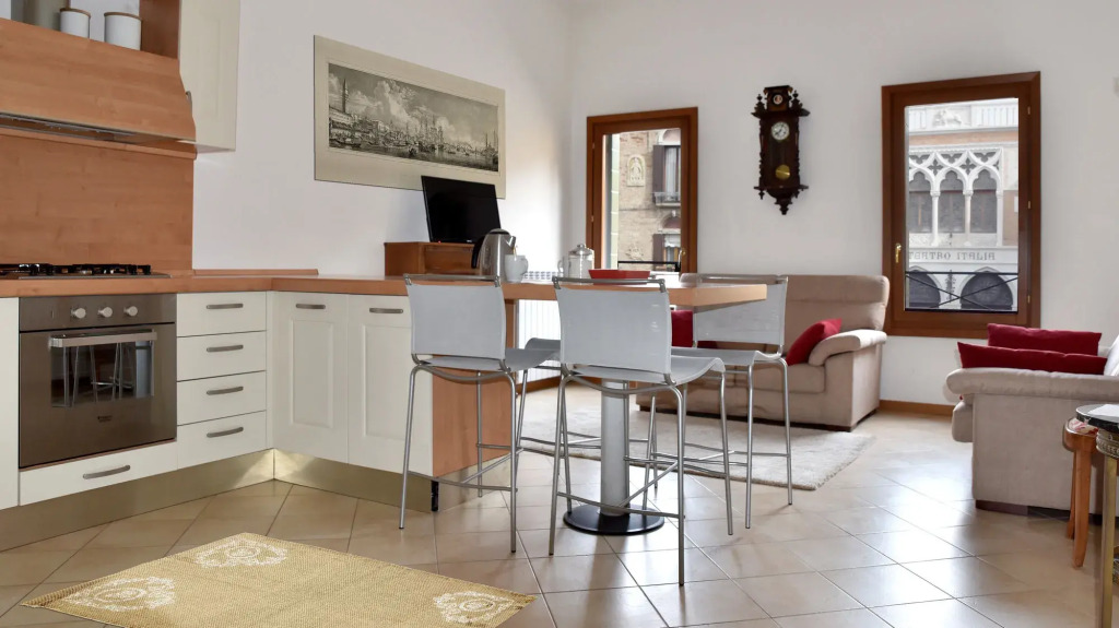 Al Portico Guest House