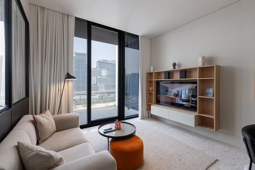 Chic 1BR w Burj Views Near Downtown and Canal