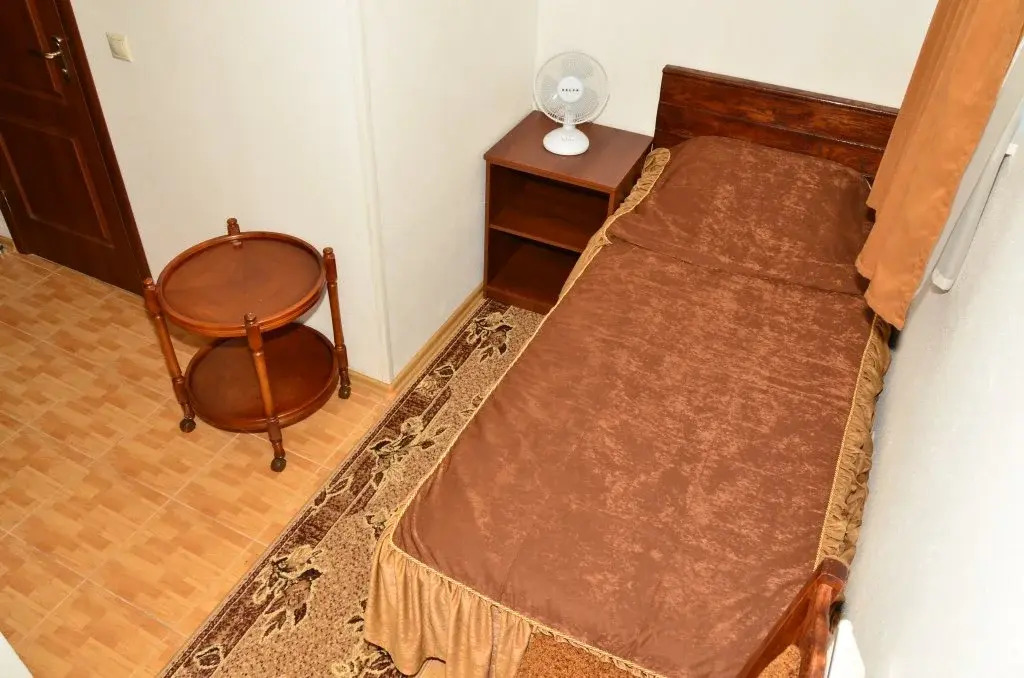 Acorn Hotel