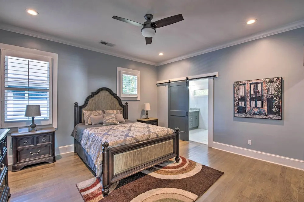 Modern Atlanta Getaway ~ 3 Miles to Downtown!