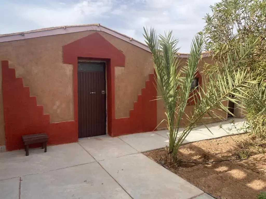 Dar Talmoudi ,Traditional Riad, Local Food, Camel , Desert Excursions