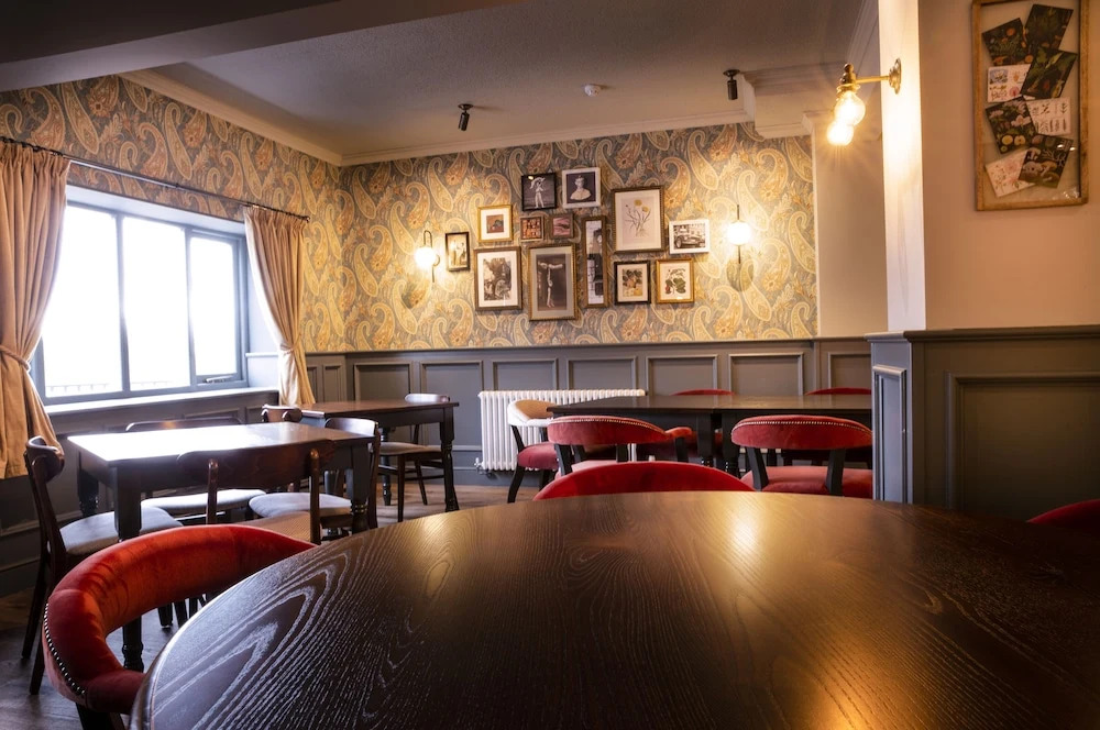 Stamford Gate Hotel