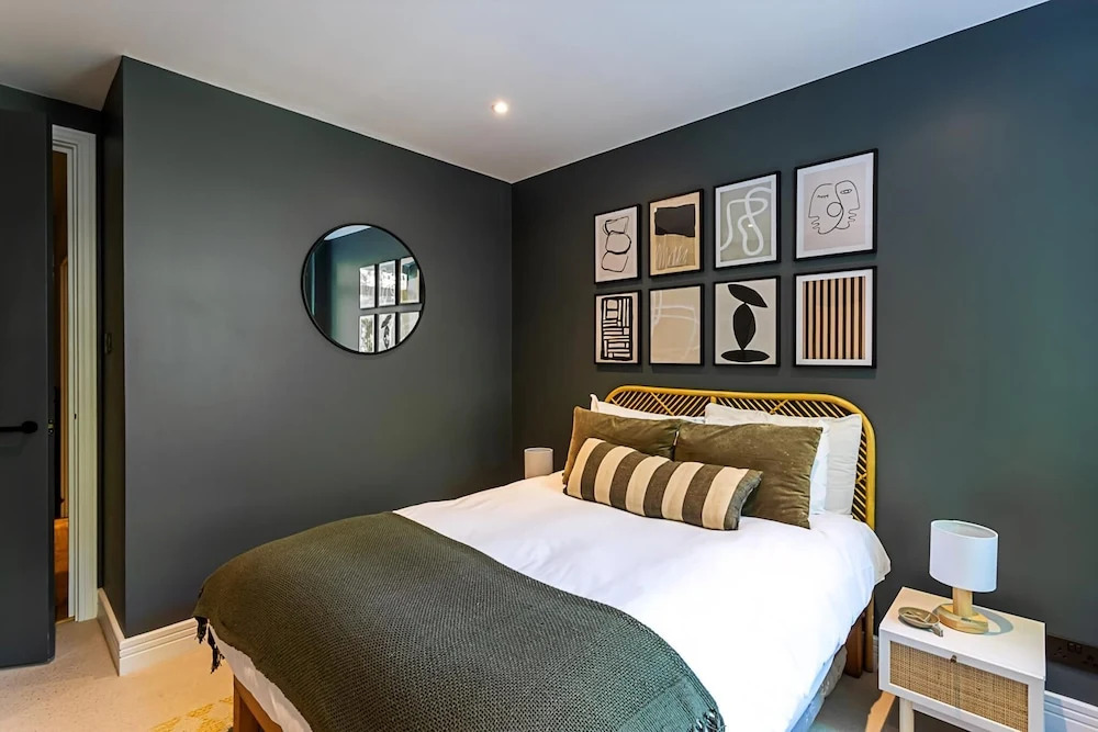 Stunning Modern Apartment in the Heart of Holborn