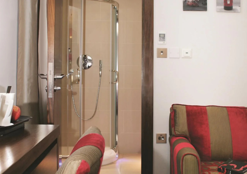 The Kensington Hideaway