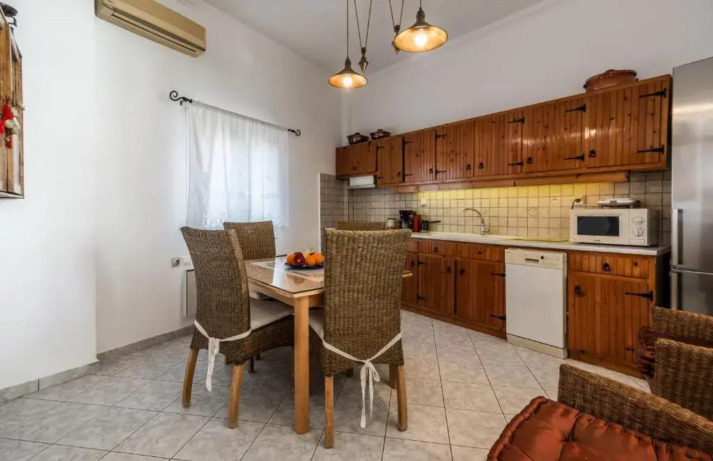 Melisses Sea View House & Studio