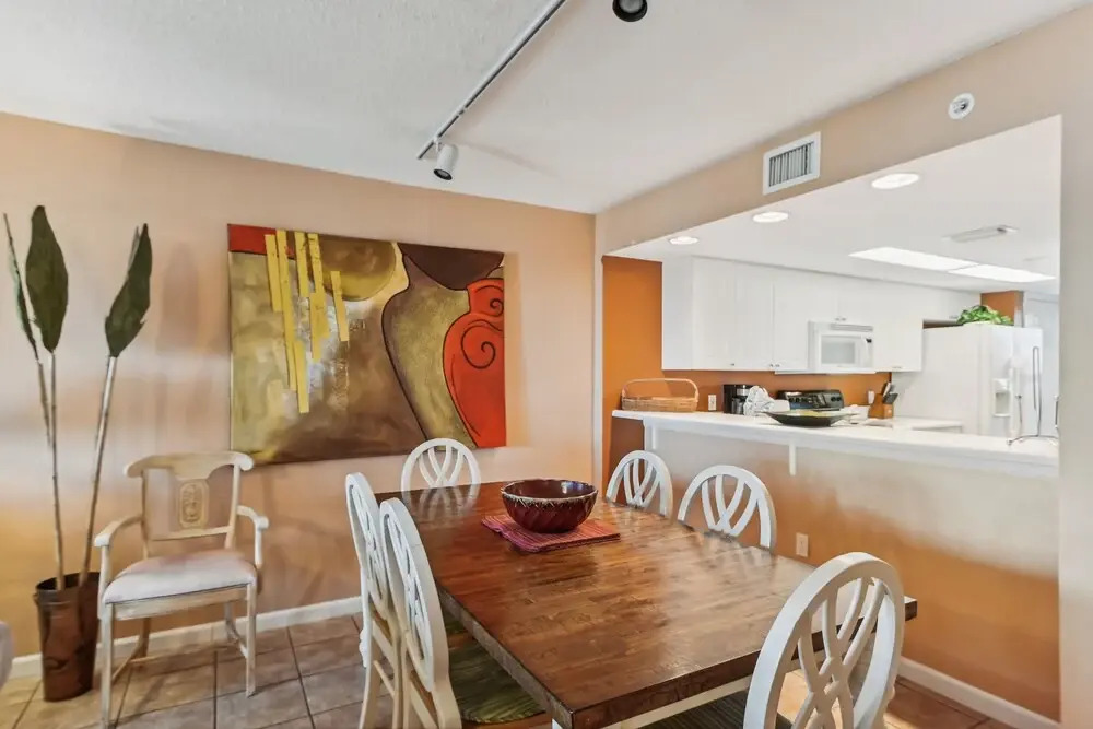 Seacrest 402 is a 2 BR Gulf Front on Okaloosa Island by RedAwning