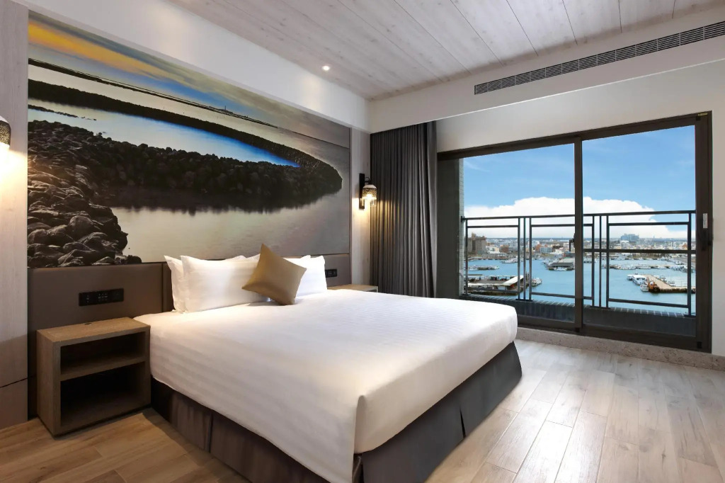 Discovery Hotel