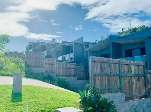 DAYDREAMING Airlie Beach, Water views & only 200m to boardwalk