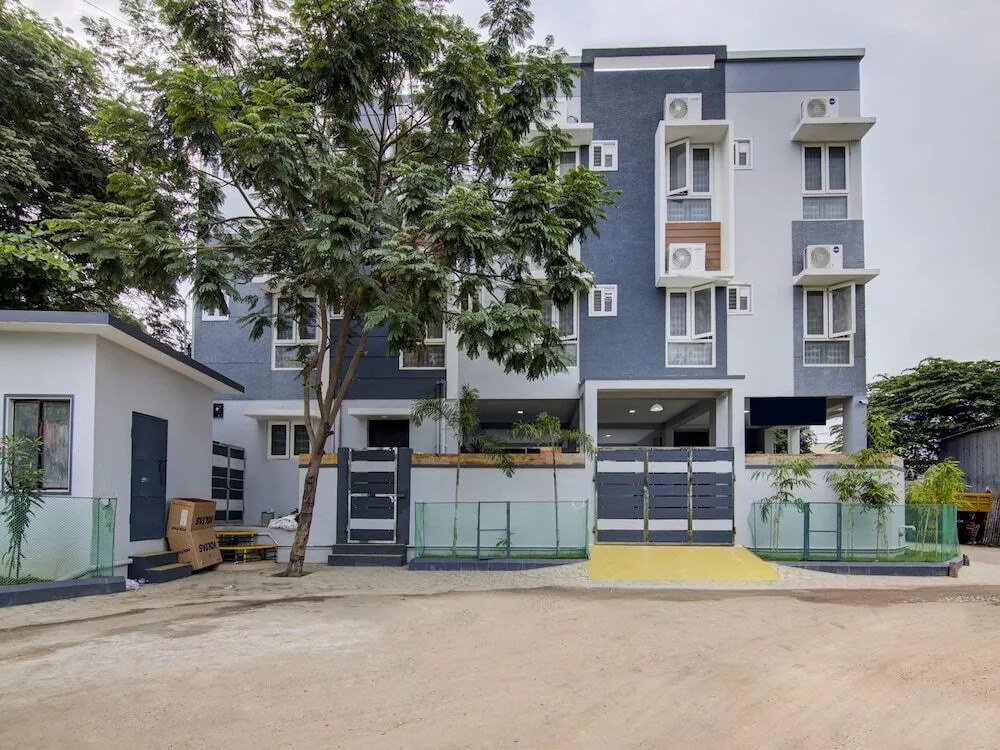 Royal Stay by OYO Rooms
