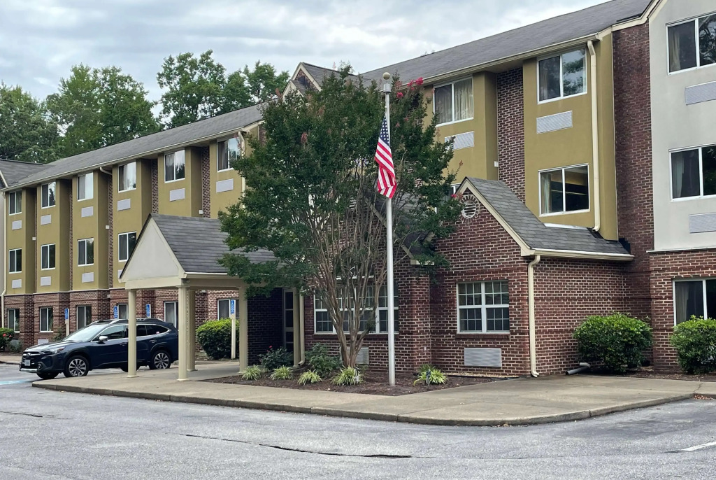 Microtel Inn & Suites Newport News