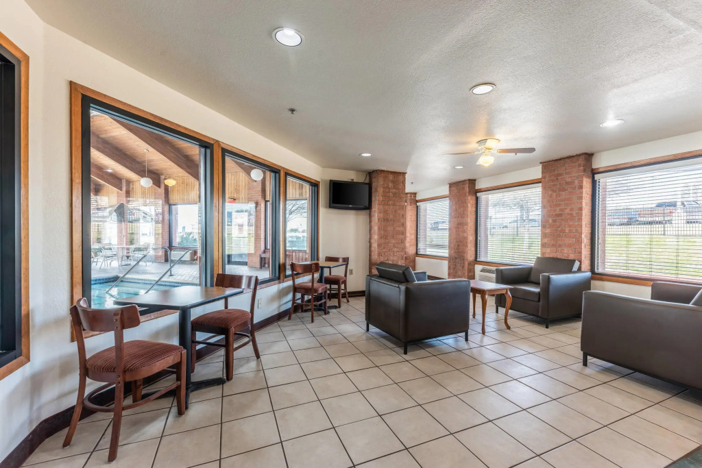Econo Lodge Inn & Suites Mckinney - Plano North