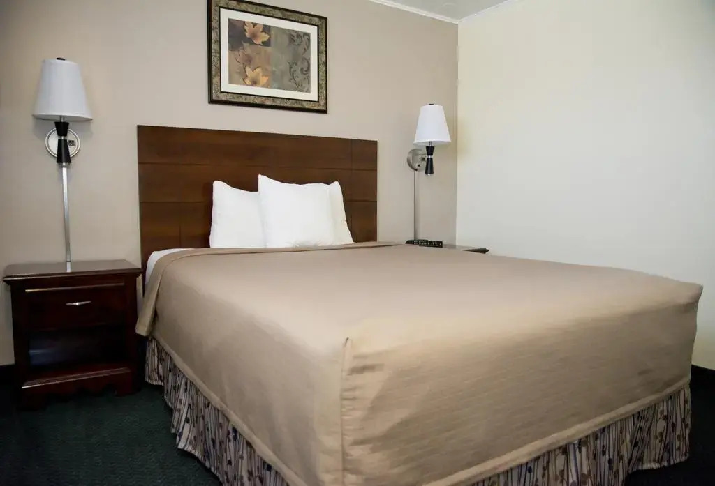 Travelers Inn