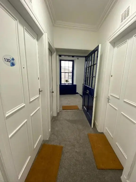 Stylish 2nd Floor Georgian 1 Bedroom Apartment