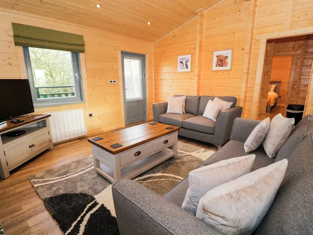 Oak Lodge