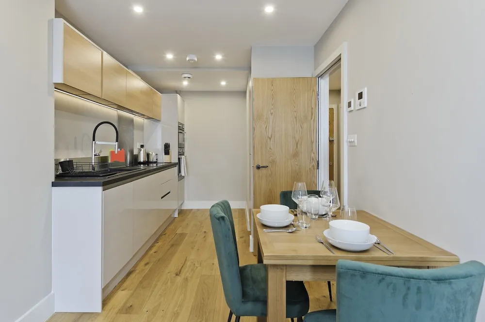 Immaculate new Apartment in Chelsea by Underthedoormat