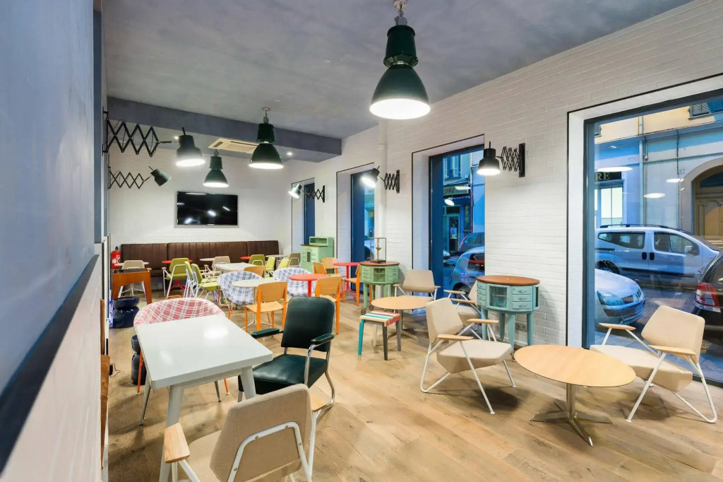 Hostel Ozz Nice