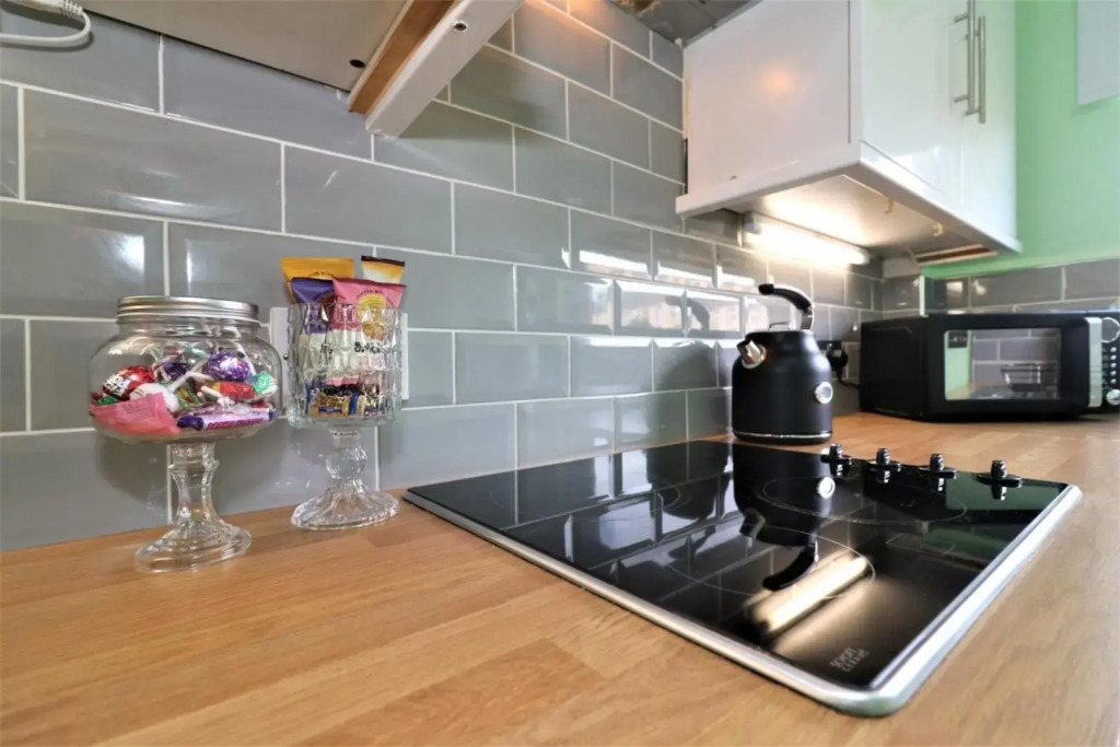 2 Bedroom Apartment at SECC Hydro Full Refurb GREAT LOCATION PRIVATE FREE PARKING